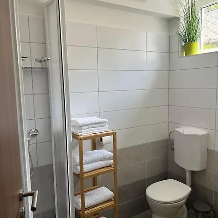 Margittai Apartment *